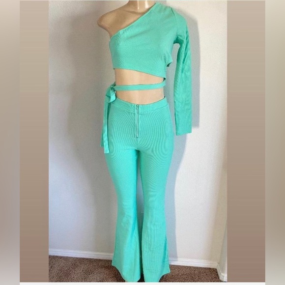 Pants - 2-piece one shoulder outfit - Medium